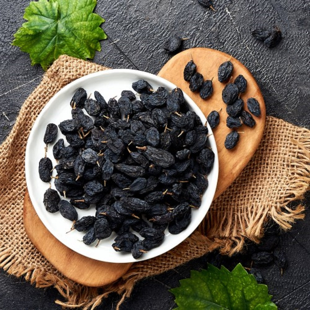 7 Amazing Health Benefits Of Black Raisins - MevaBite Dry Fruits